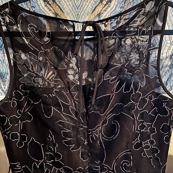 White House Black Market Floral Sheer Overlay Dress, Size 14 - Picture 5 of 5